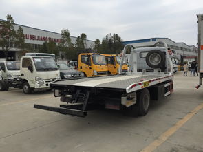 藍(lán)牌一拖二清障車 高效救援與特價(jià)批發(fā)的全方位解析